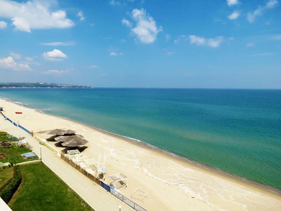 Obzor Sea Resedence Apartment Bagian luar foto