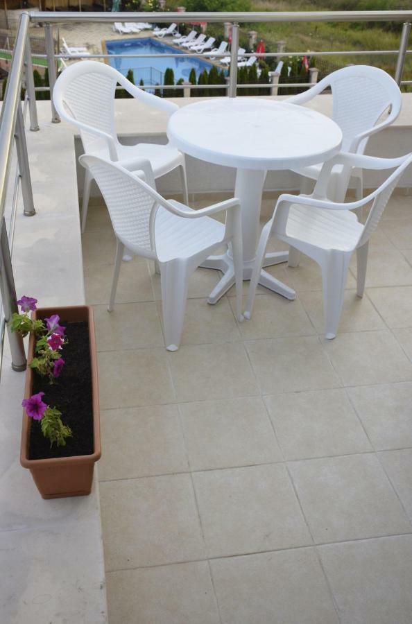 Obzor Sea Resedence Apartment Bagian luar foto